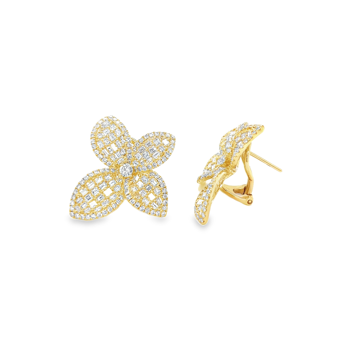 18K Yellow Gold Daisy 3.85ctw Diamond Flower Stud Earrings