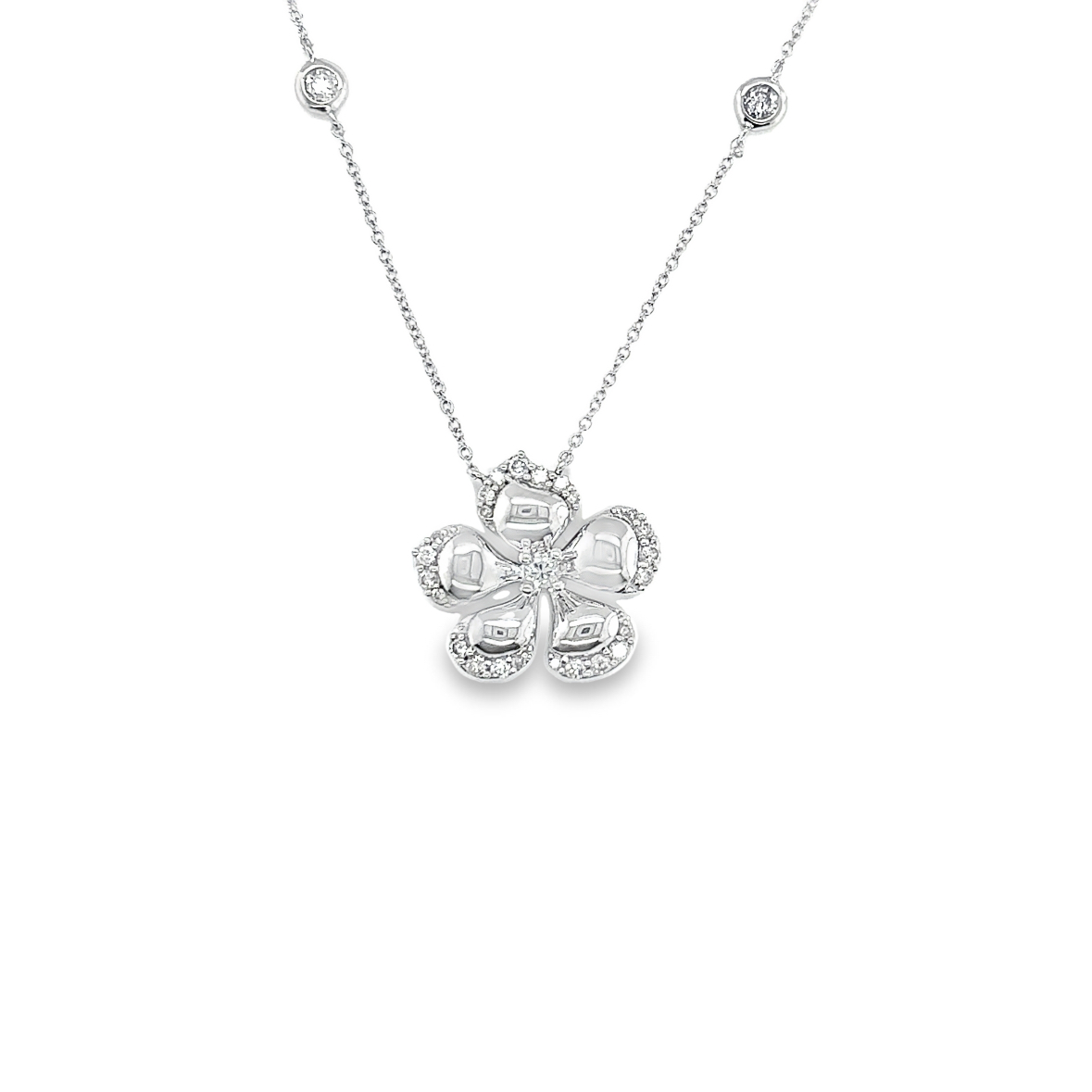 14K White Gold Lucky Floral 0.40ctw Diamond Pendant Necklace